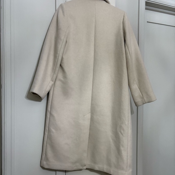 A&F Cream Women's Coat - Picture 3 of 3